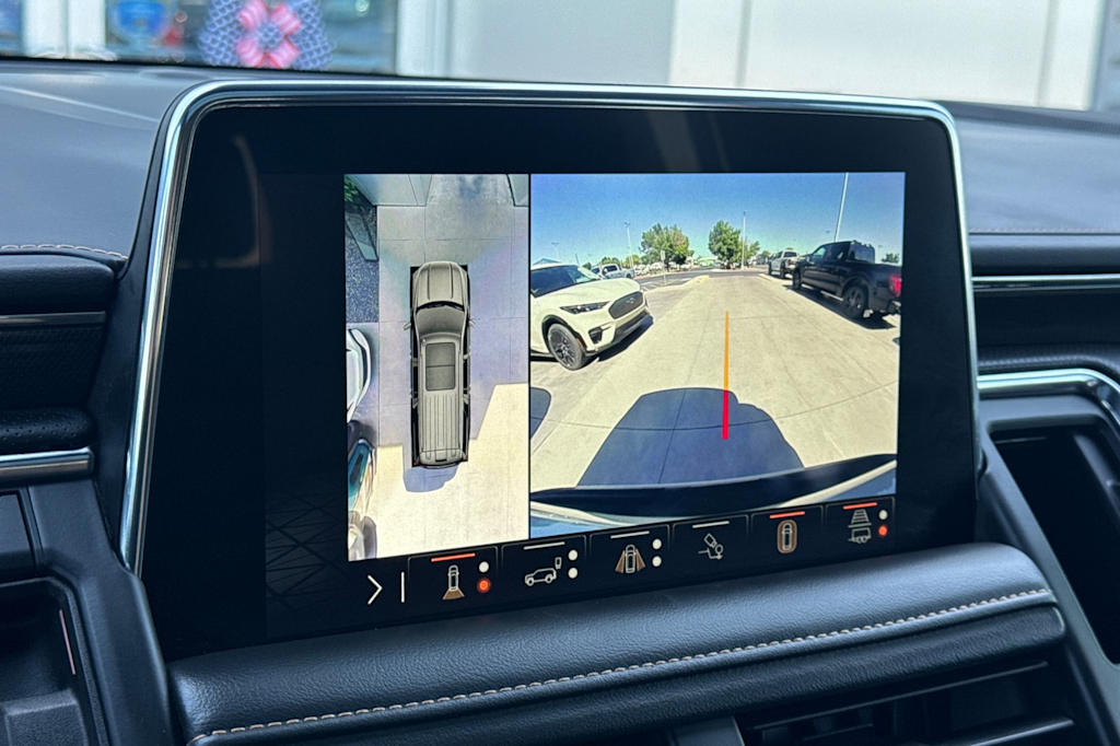 Thumbnail: 2023 GMC Yukon XL - 25