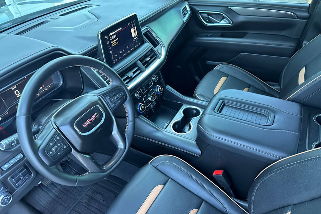 Thumbnail: 2023 GMC Yukon XL - 8