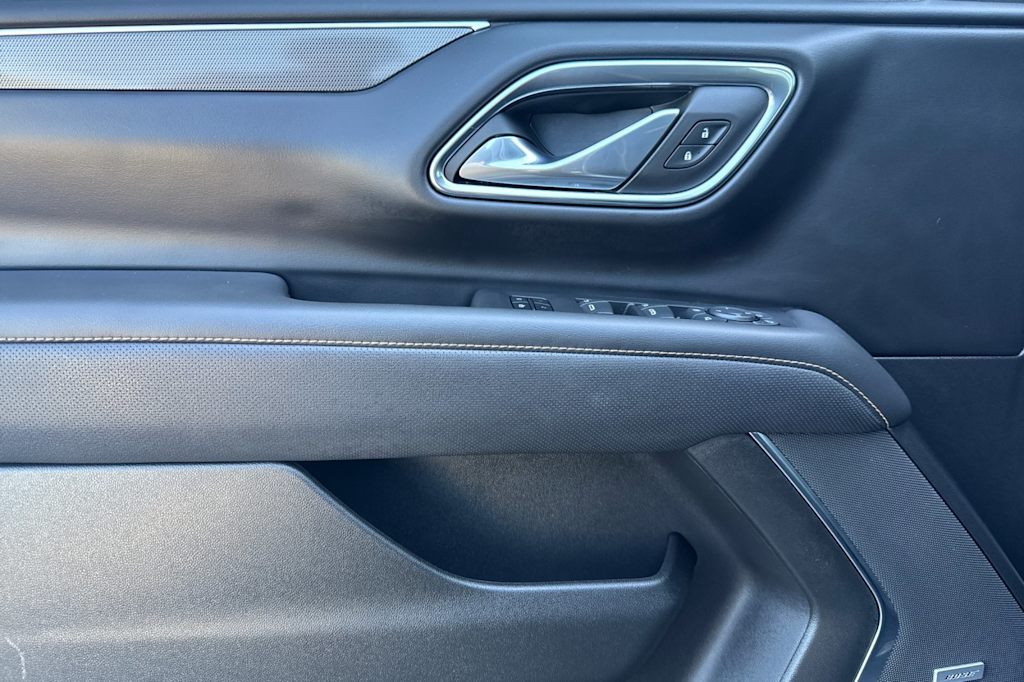 Thumbnail: 2023 GMC Yukon XL - 20