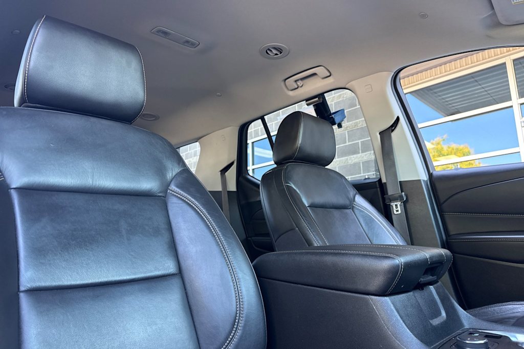 Thumbnail: 2020 Chevrolet Traverse - 9