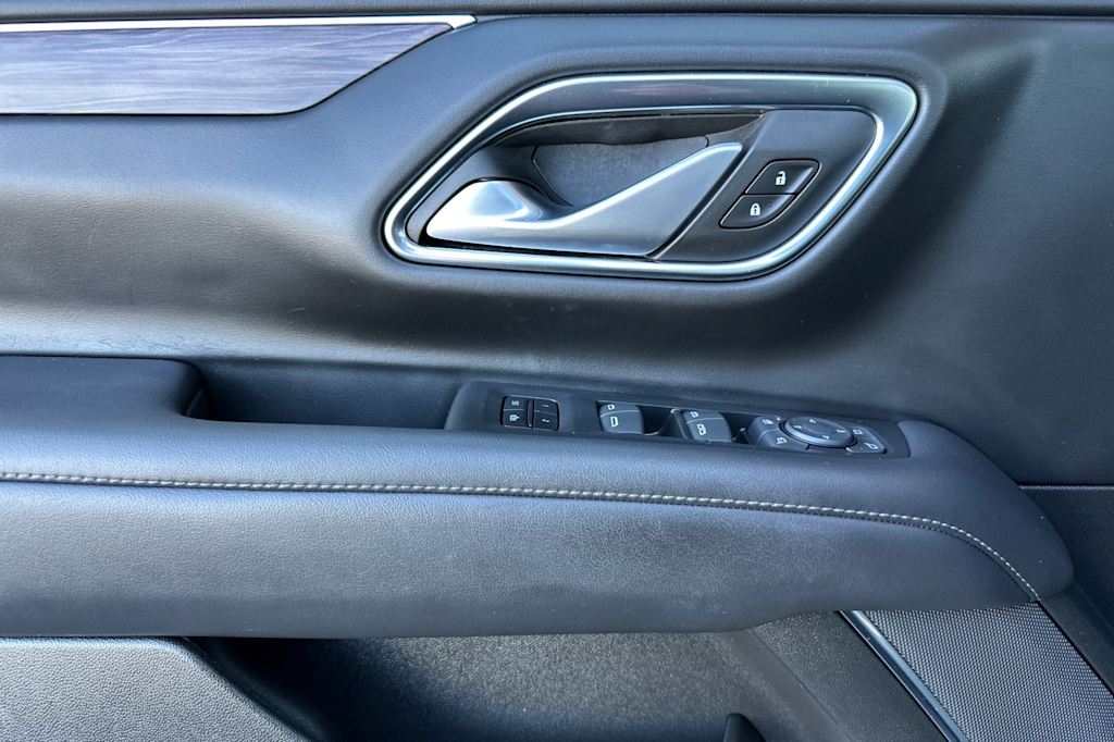 Thumbnail: 2022 Chevrolet Tahoe - 21