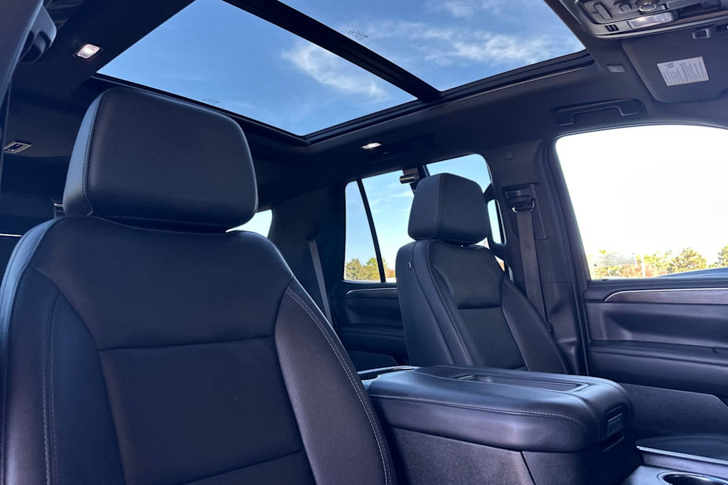 Thumbnail: 2022 Chevrolet Tahoe - 10