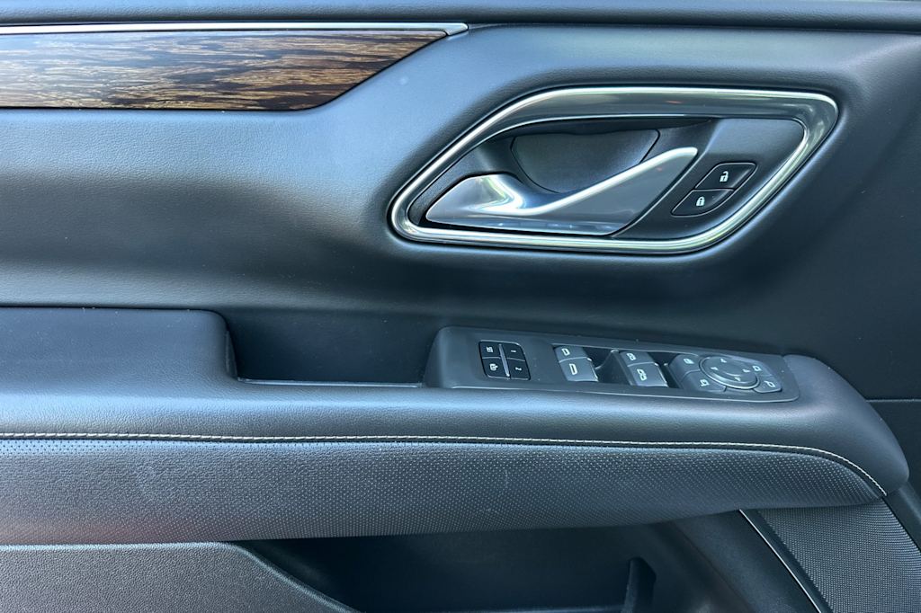 Thumbnail: 2023 Chevrolet Tahoe - 20
