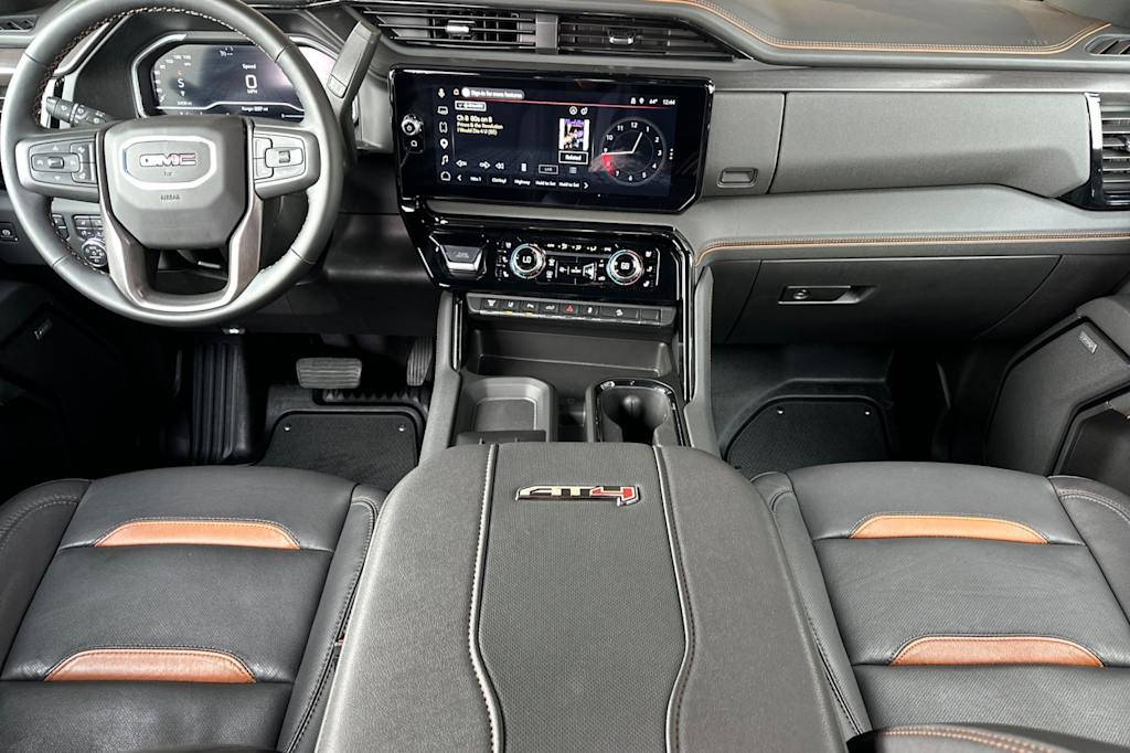 Thumbnail: 2025 GMC Sierra 2500 - 2
