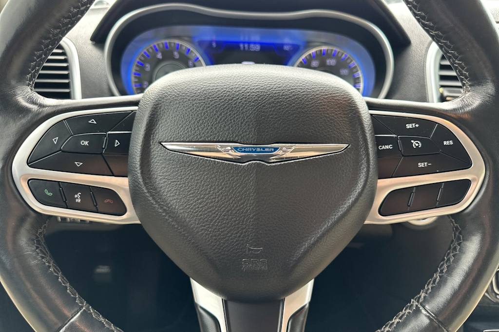 Thumbnail: 2021 Chrysler 300 - 24