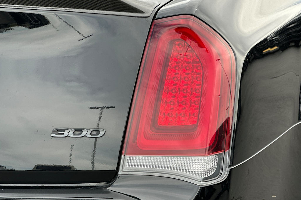 Thumbnail: 2021 Chrysler 300 - 27