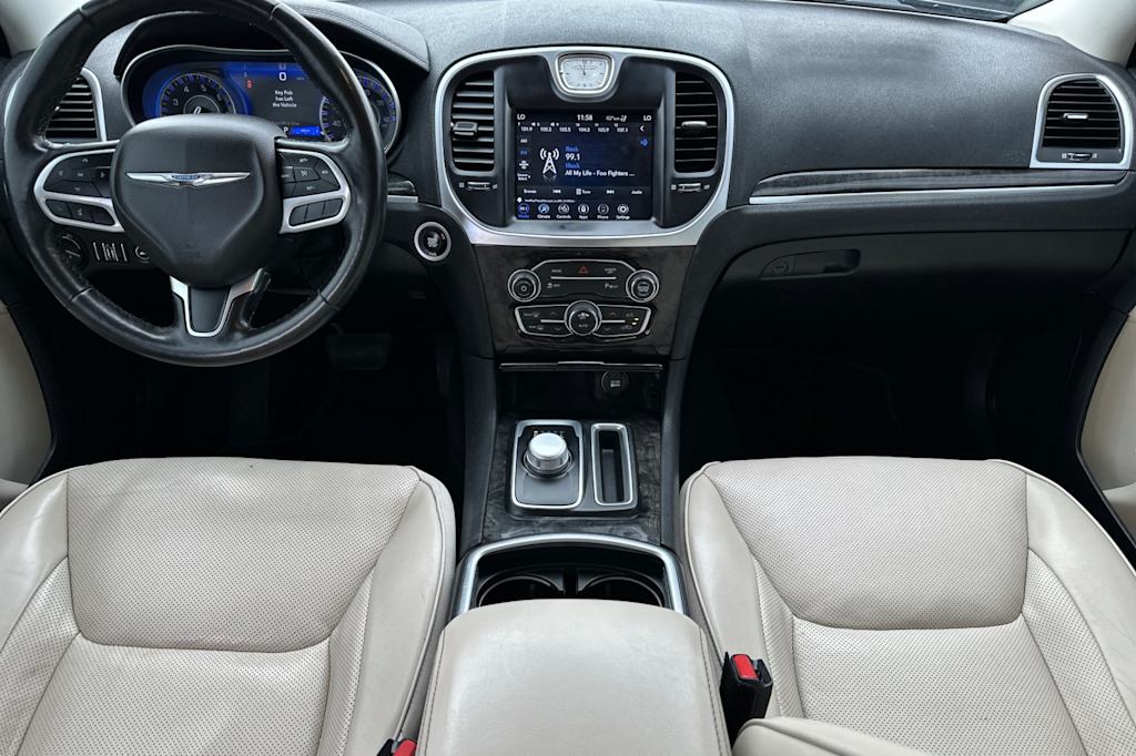 Thumbnail: 2021 Chrysler 300 - 2