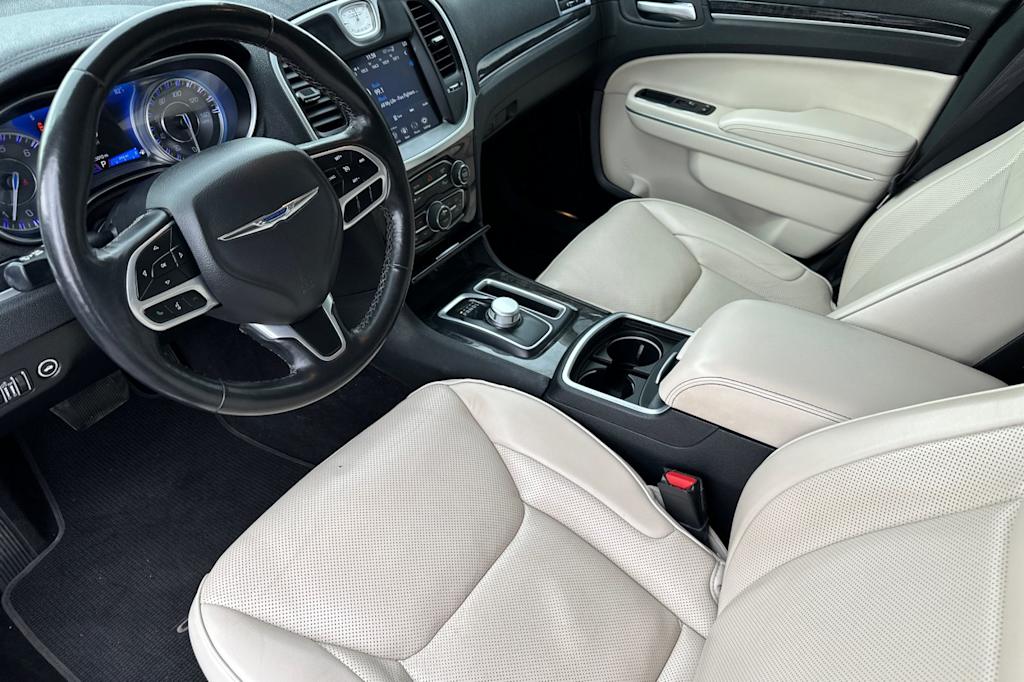 Thumbnail: 2021 Chrysler 300 - 9