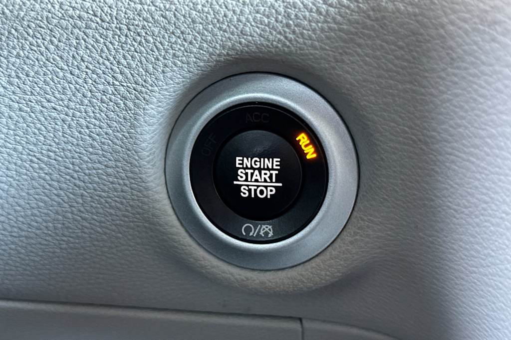 2021 Chrysler Pacifica Touring L 26