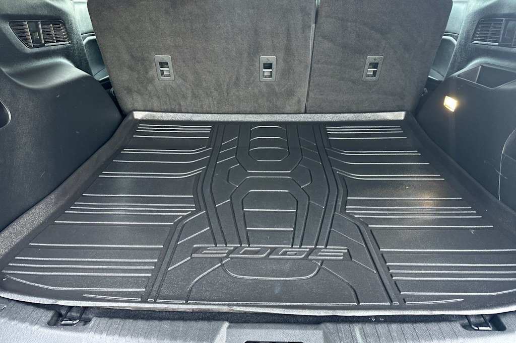 Thumbnail: 2022 Ford Edge - 15