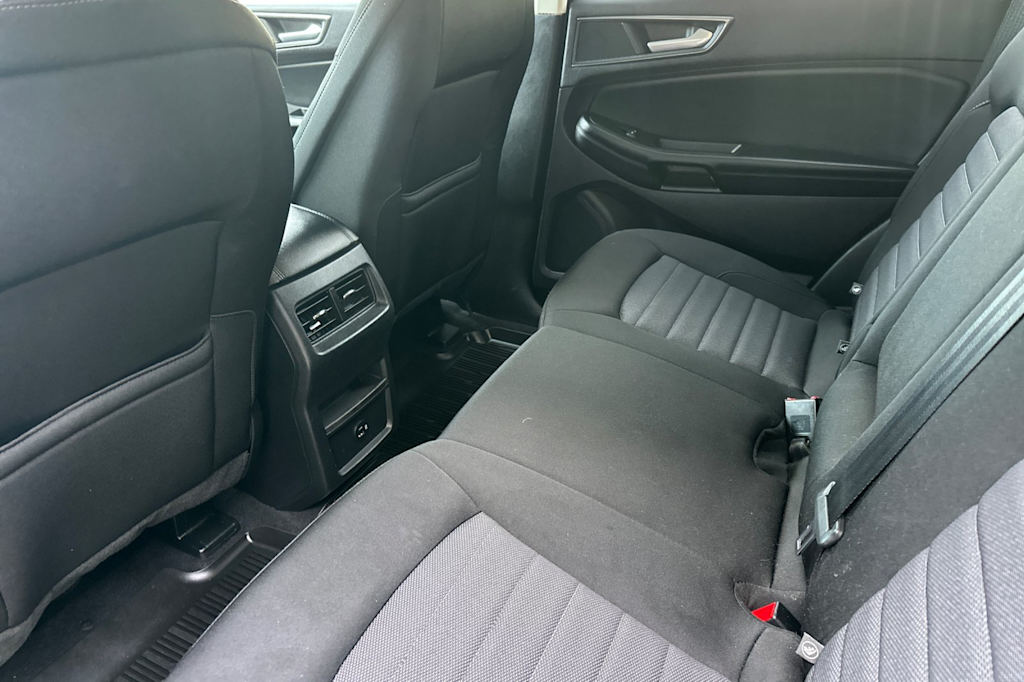 Thumbnail: 2022 Ford Edge - 11