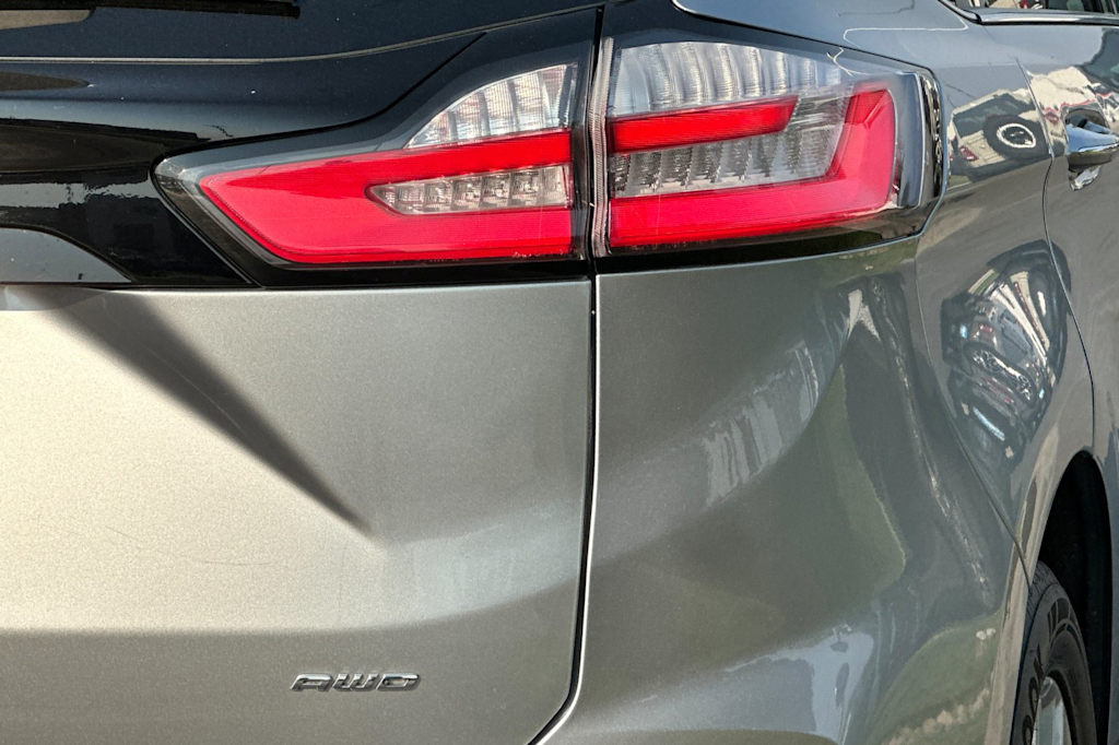 Thumbnail: 2023 Ford Edge - 28