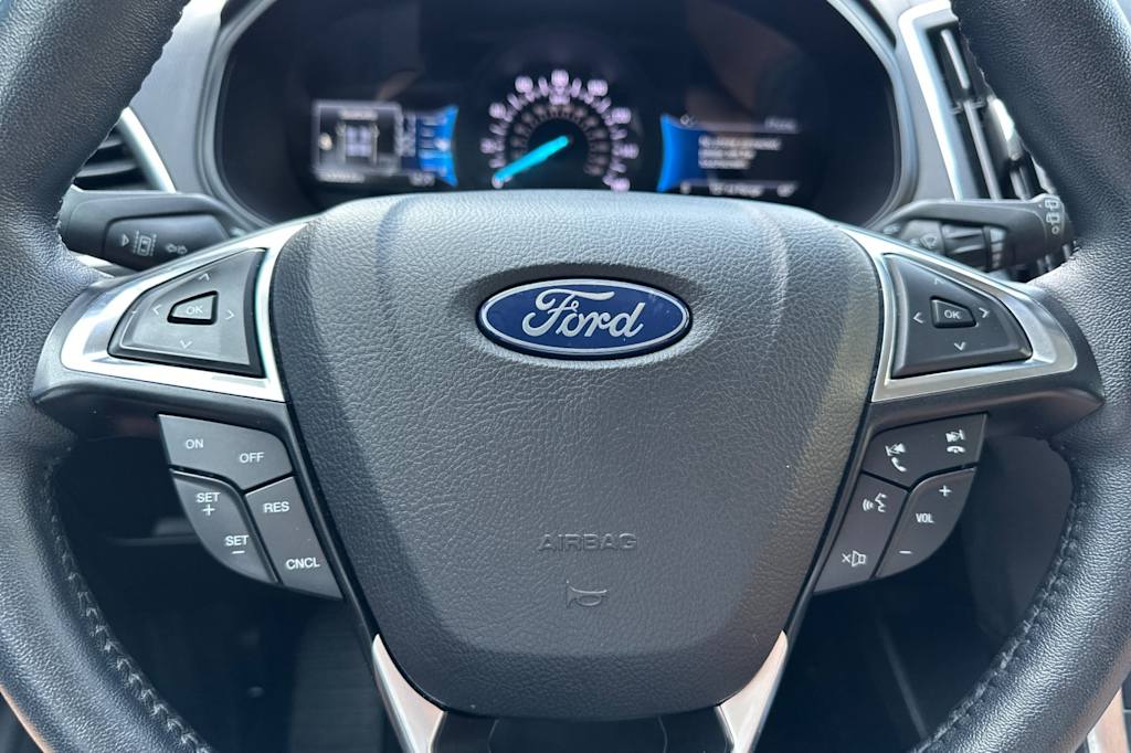 Thumbnail: 2023 Ford Edge - 26