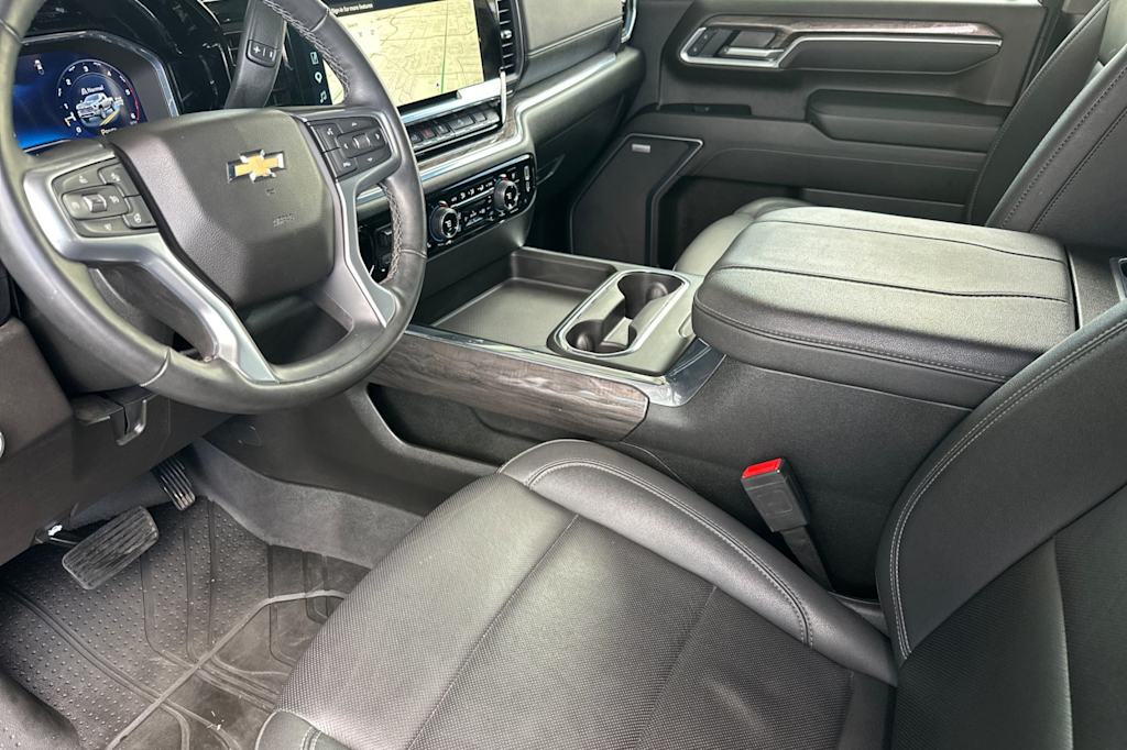 Thumbnail: 2025 Chevrolet Silverado 3500 - 9