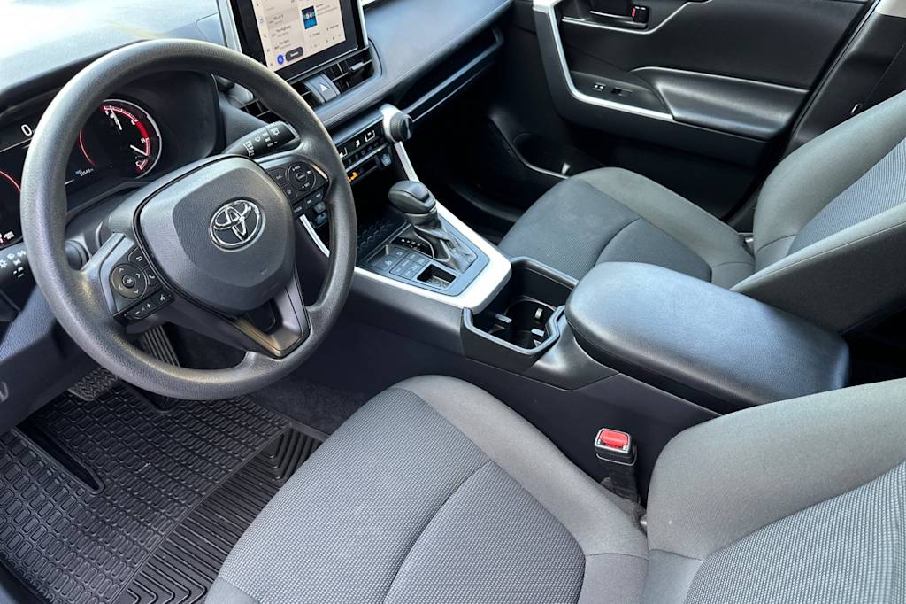 Thumbnail: 2025 Toyota RAV4 - 8