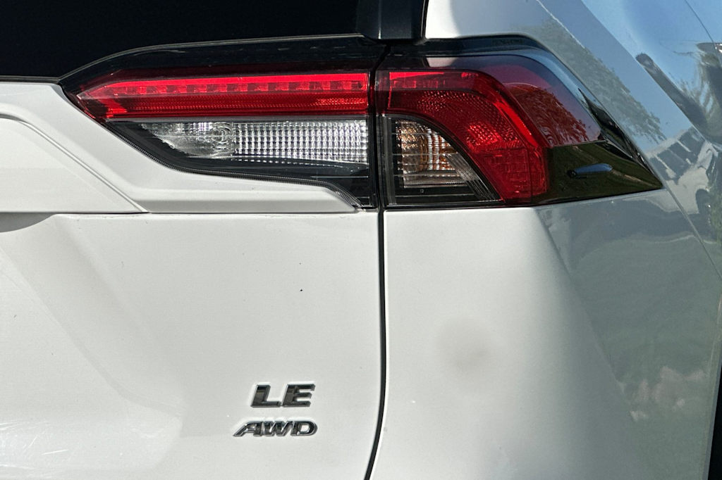 Thumbnail: 2025 Toyota RAV4 - 26