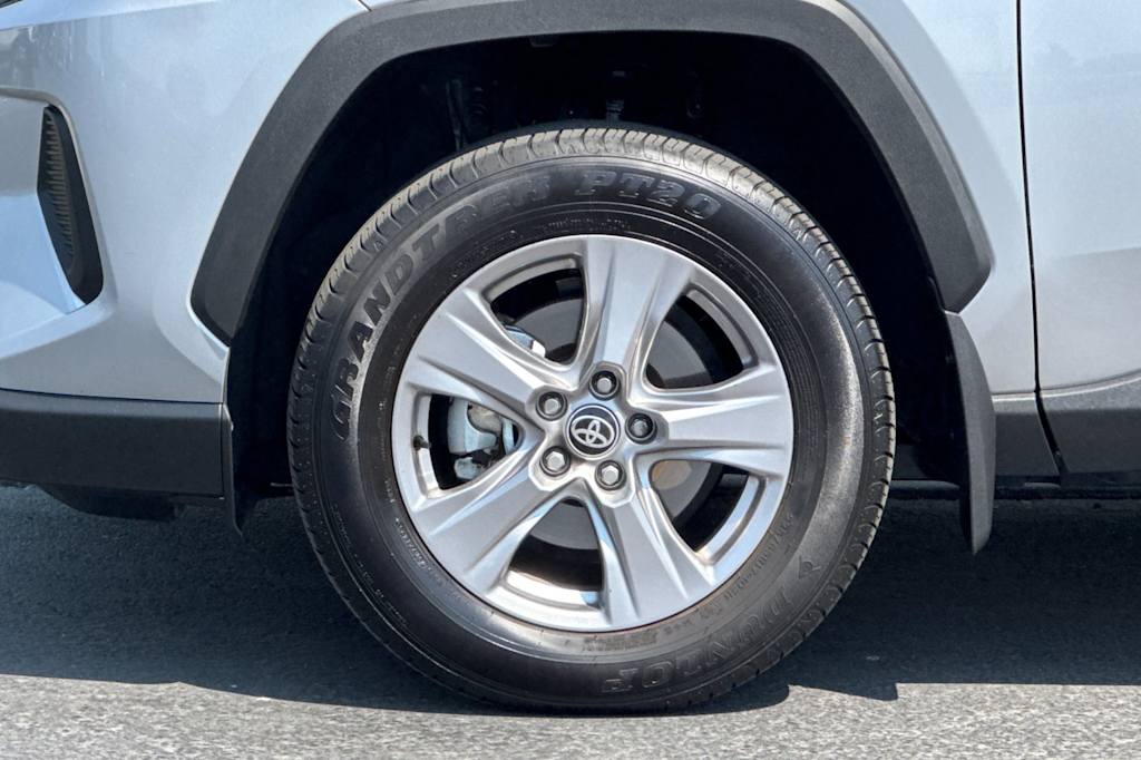 Thumbnail: 2025 Toyota RAV4 - 7