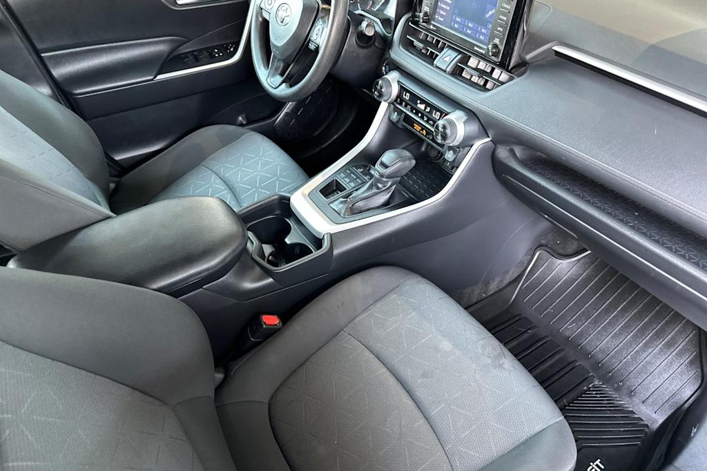Thumbnail: 2020 Toyota RAV4 - 9