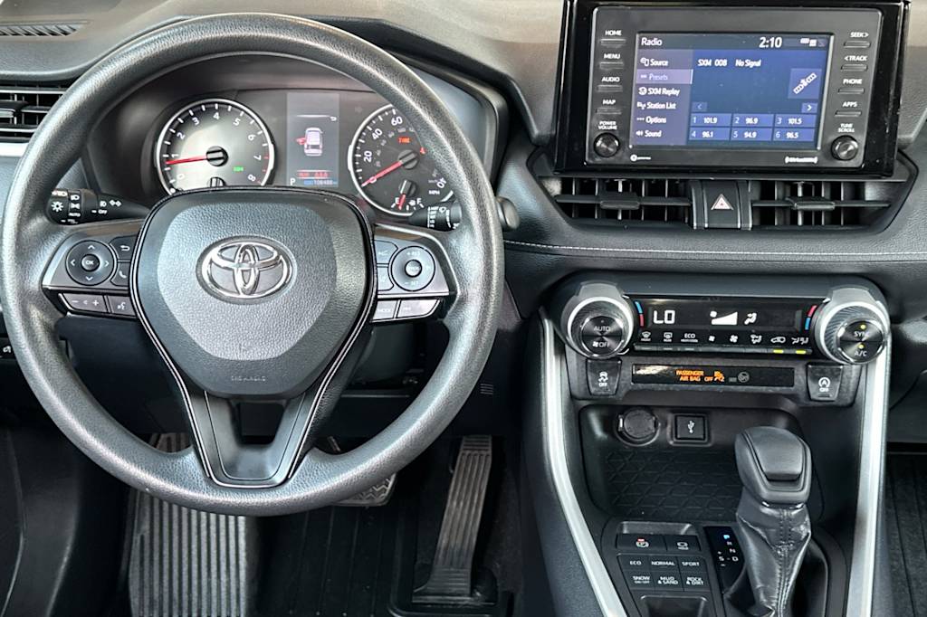 Thumbnail: 2020 Toyota RAV4 - 12