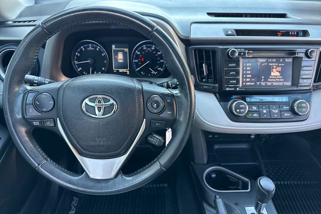 Thumbnail: 2017 Toyota RAV4 - 10