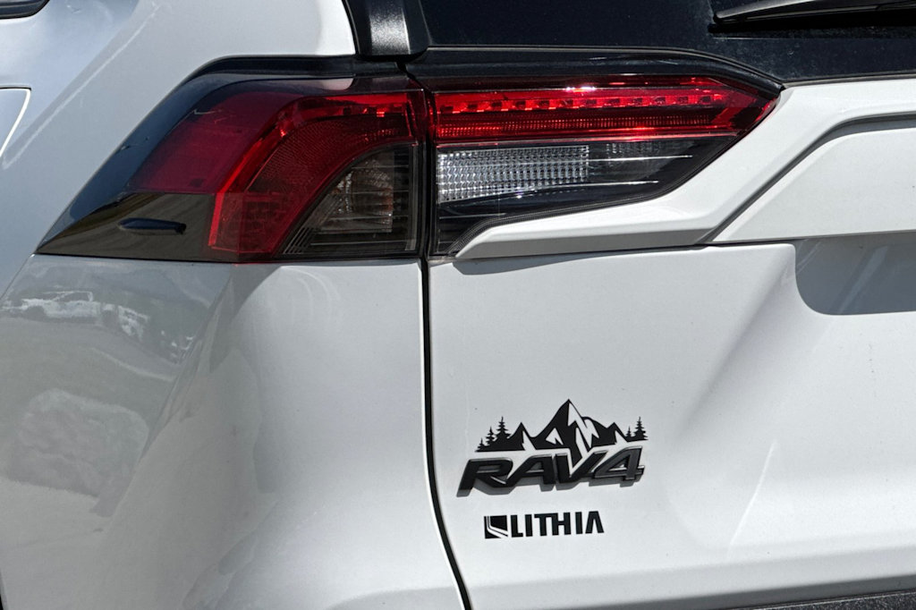 Thumbnail: 2023 Toyota RAV4 - 28