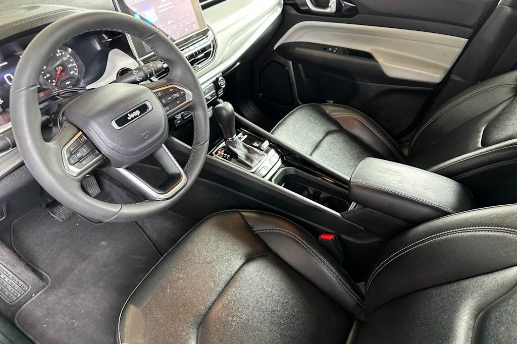 Thumbnail: 2025 Jeep Compass - 8