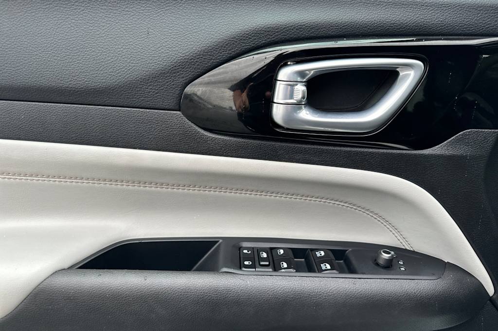 Thumbnail: 2025 Jeep Compass - 21
