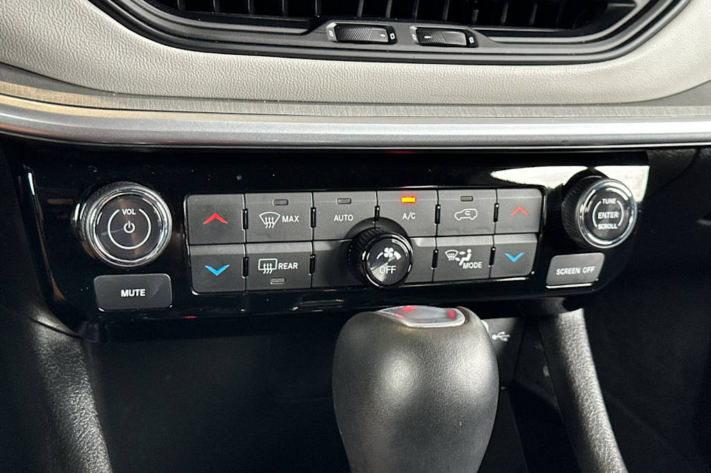 Thumbnail: 2025 Jeep Compass - 24