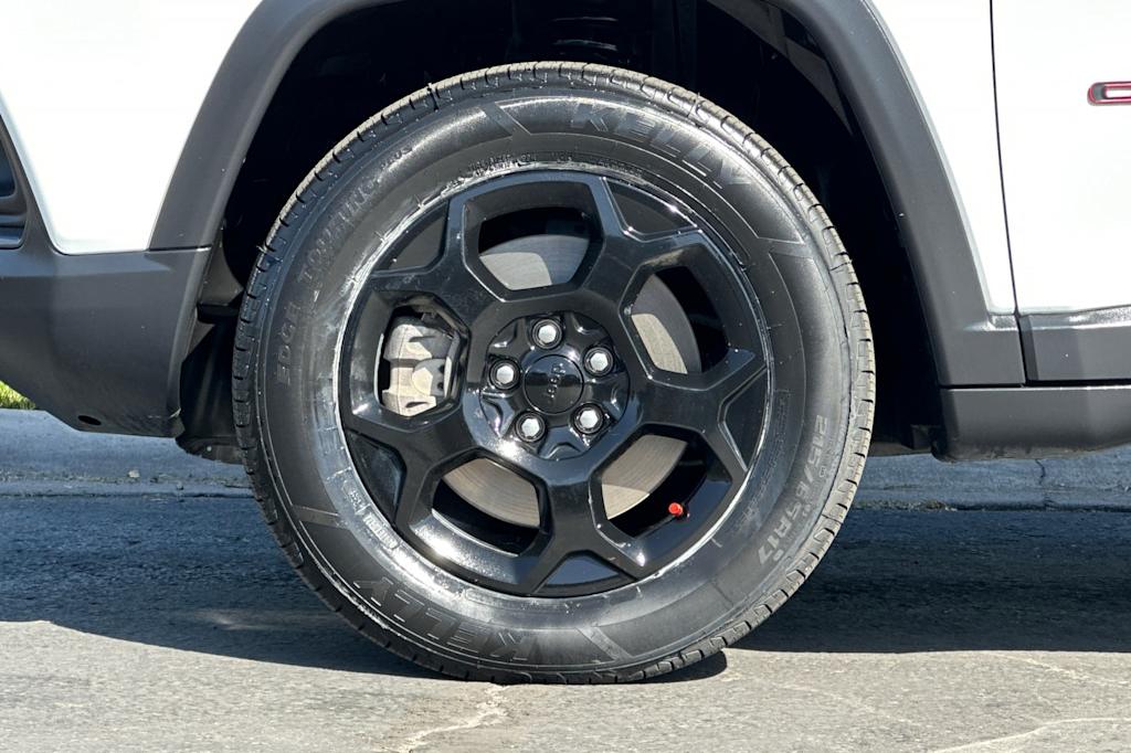 Thumbnail: 2023 Jeep Compass - 7