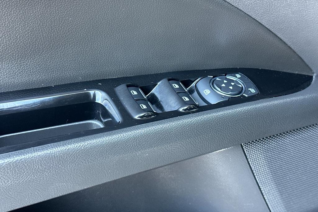 Thumbnail: 2016 Ford Fusion - 20