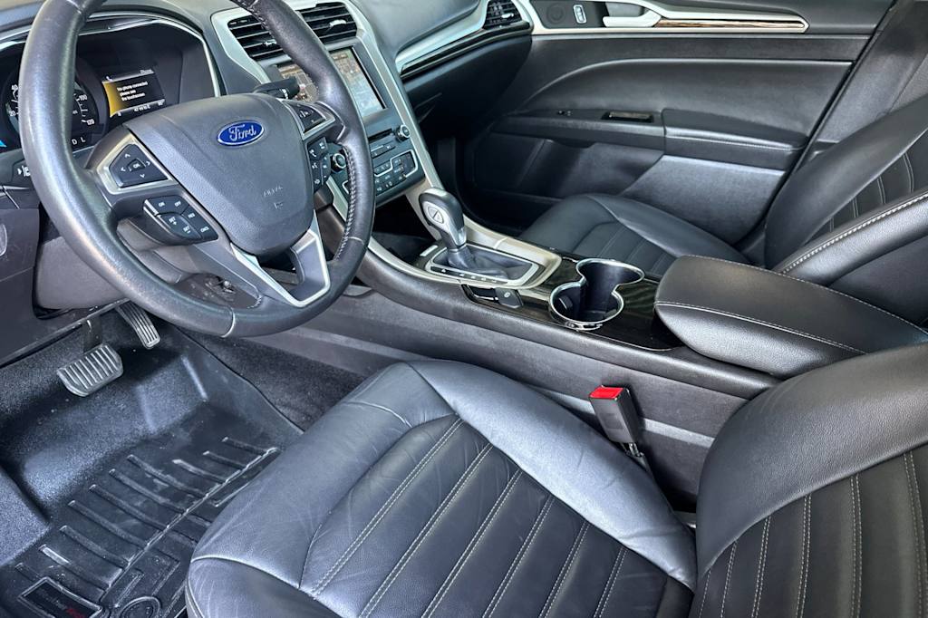 Thumbnail: 2016 Ford Fusion - 8