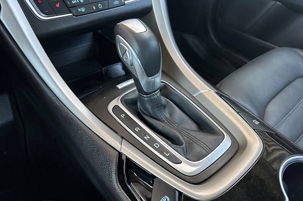 Thumbnail: 2016 Ford Fusion - 13