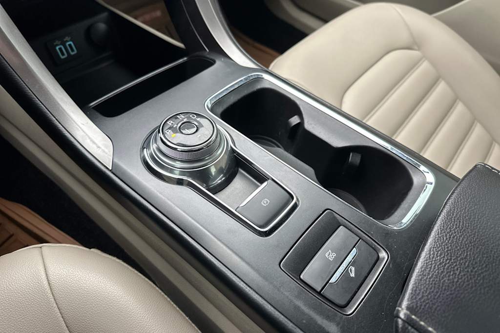 Thumbnail: 2019 Ford Fusion - 13