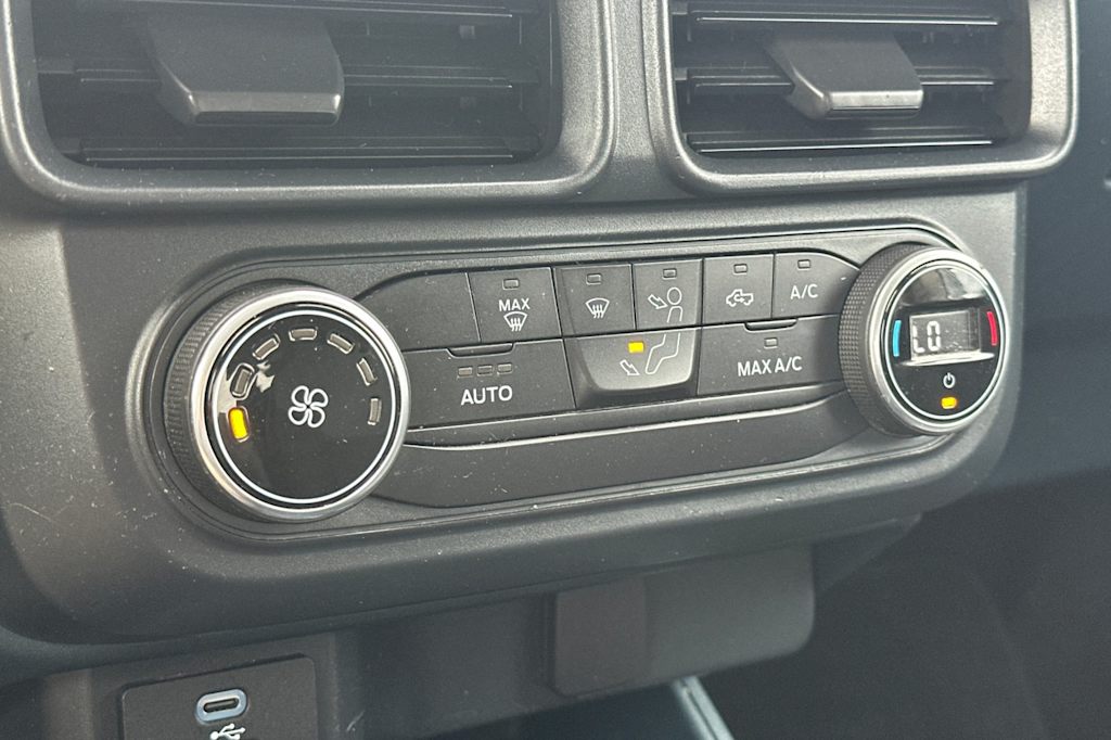 Thumbnail: 2022 Ford Maverick - 22