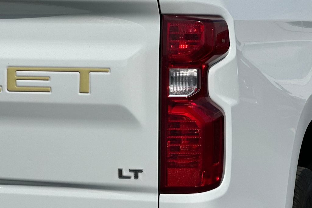 Thumbnail: 2019 Chevrolet Silverado 1500 - 27