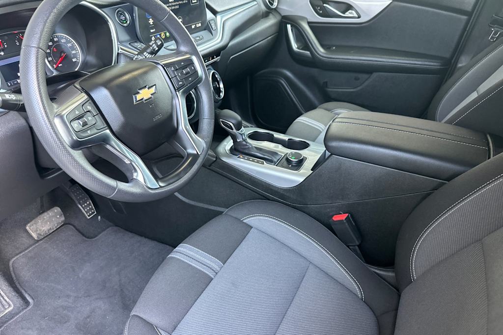 Thumbnail: 2025 Chevrolet Blazer - 9