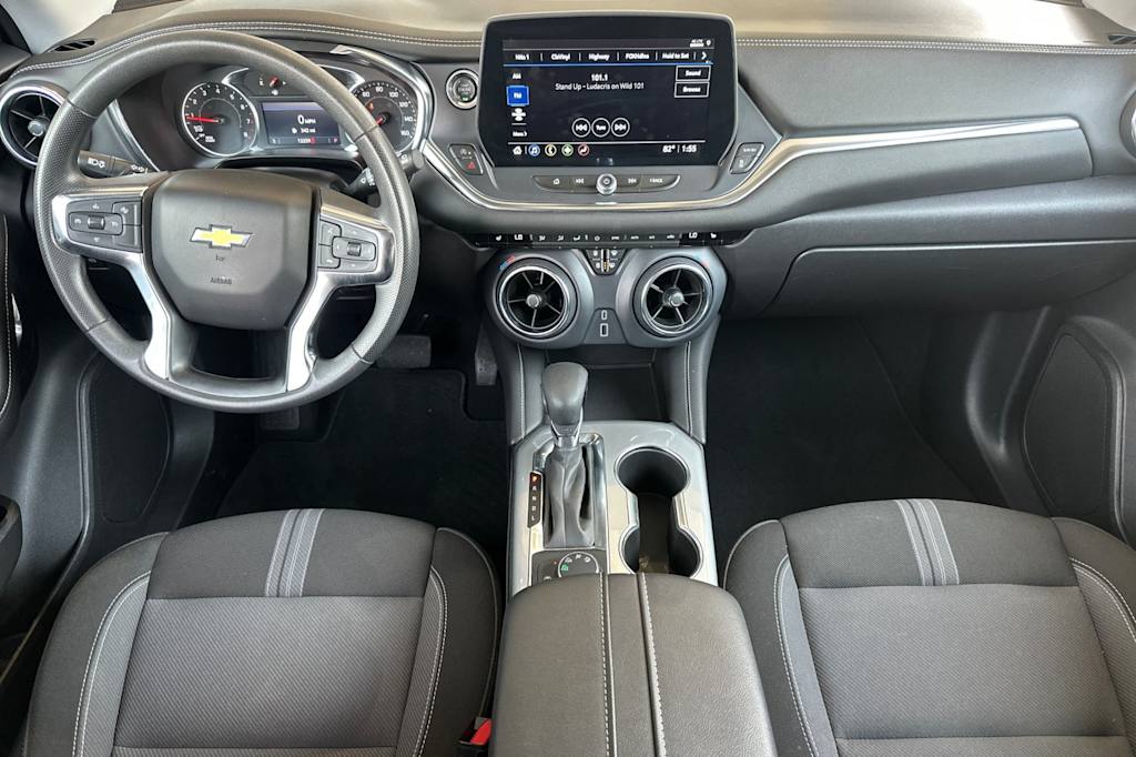 Thumbnail: 2025 Chevrolet Blazer - 2