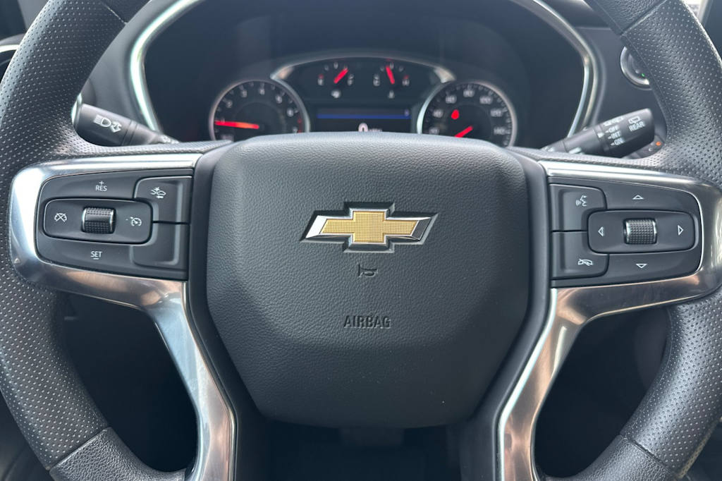 Thumbnail: 2025 Chevrolet Blazer - 26