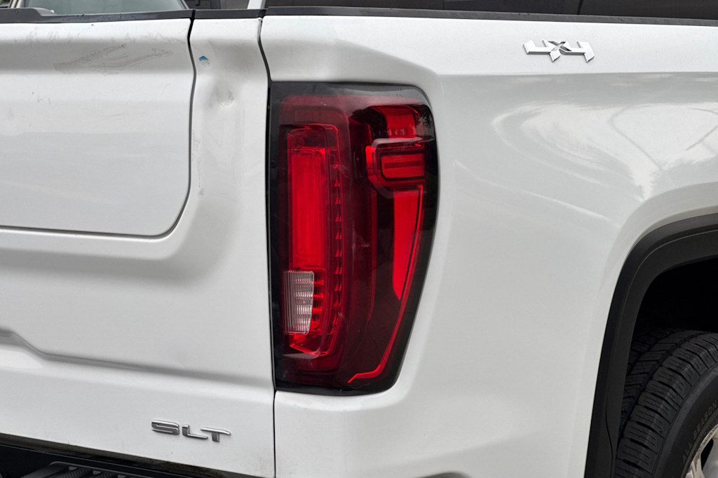 Thumbnail: 2022 GMC Sierra 1500 - 27