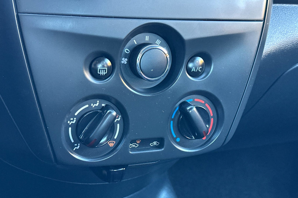 Thumbnail: 2017 Nissan Versa - 22