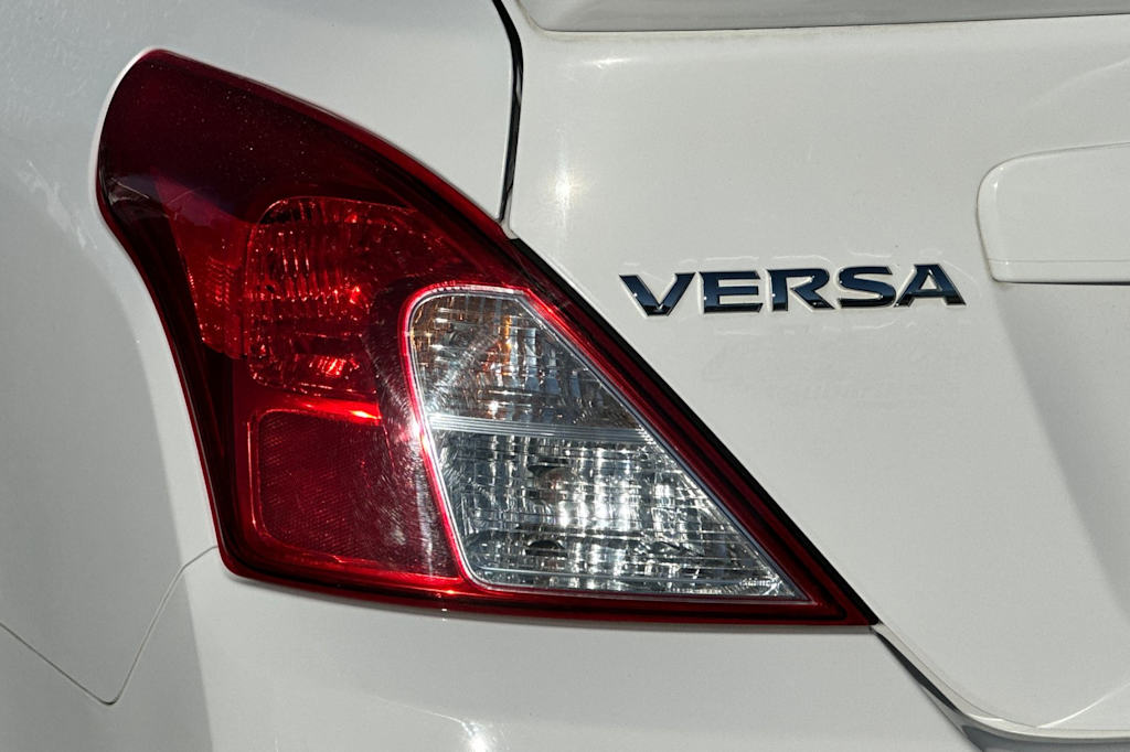 Thumbnail: 2017 Nissan Versa - 25
