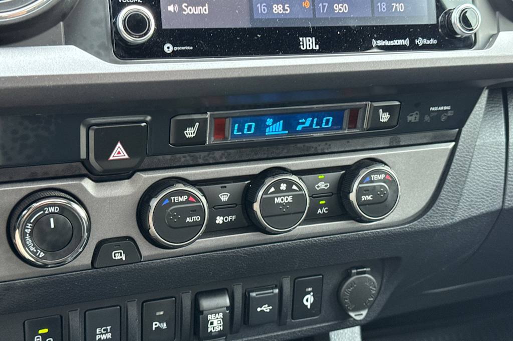 Thumbnail: 2020 Toyota Tacoma - 24