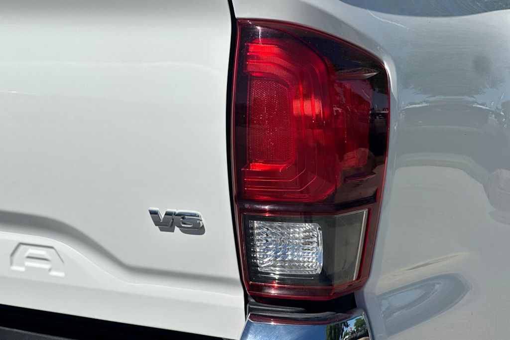 Thumbnail: 2022 Toyota Tacoma - 26