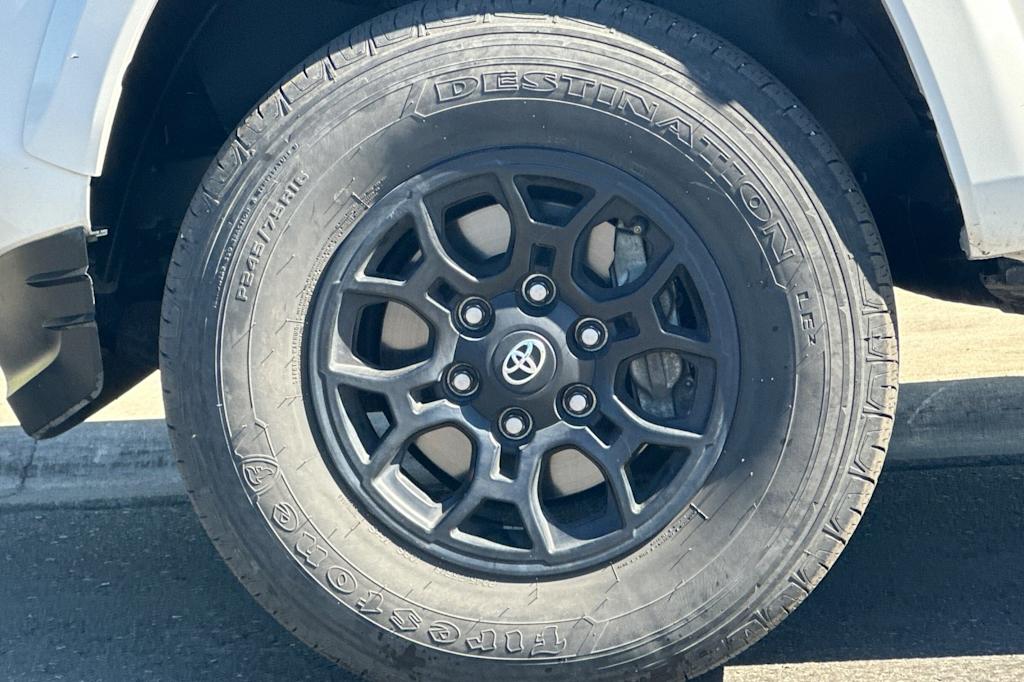 Thumbnail: 2022 Toyota Tacoma - 7