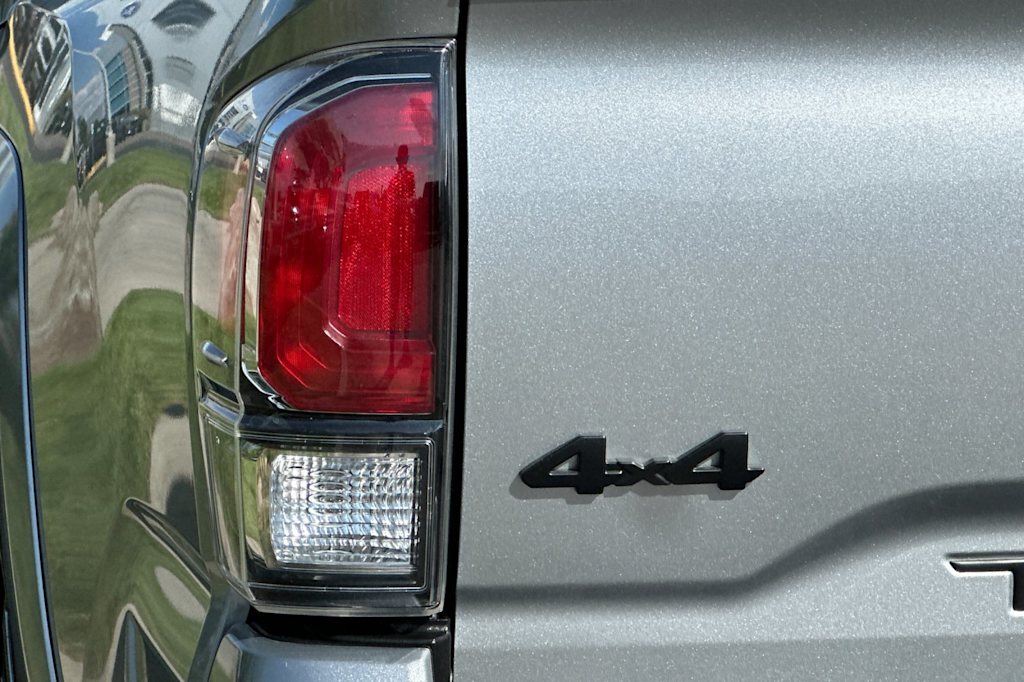Thumbnail: 2023 Toyota Tacoma - 27