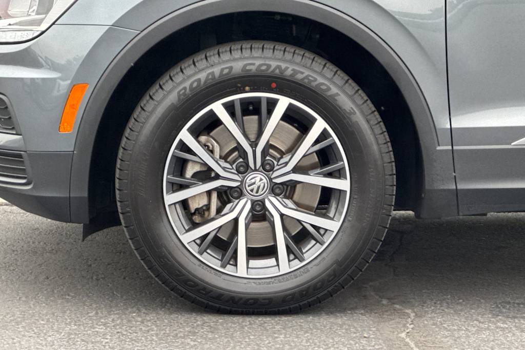 Thumbnail: 2020 Volkswagen Tiguan - 7