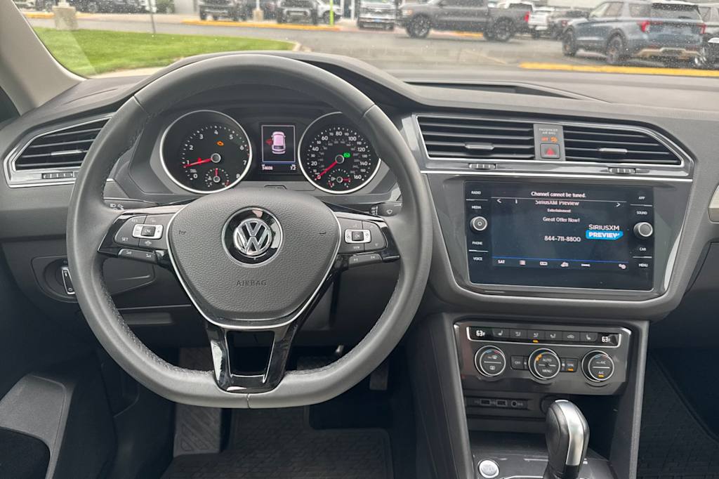 Thumbnail: 2020 Volkswagen Tiguan - 11