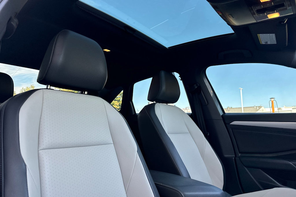 Thumbnail: 2020 Volkswagen Jetta - 9