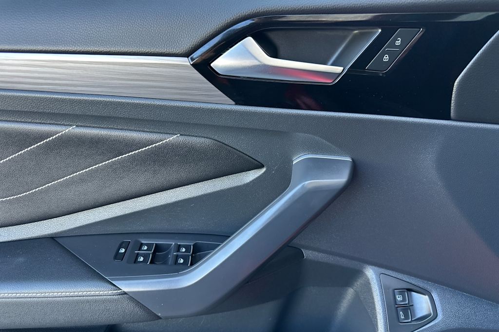 Thumbnail: 2024 Volkswagen Jetta - 20