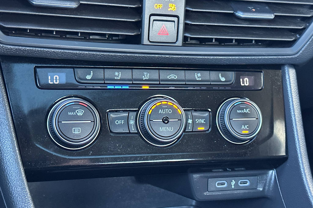 Thumbnail: 2024 Volkswagen Jetta - 23